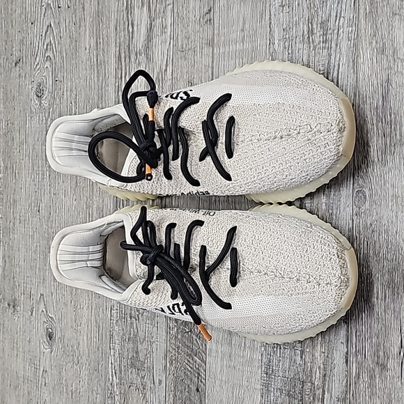 Yeezys 350 Men's 6 1/2 - Picture 5 of 6